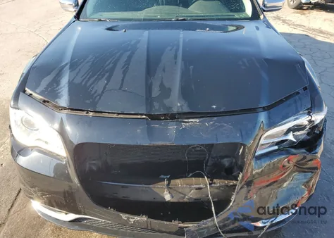 2019 Chrysler 300 Limited из США, поврежденный, VIN 2C3CCAEG2KH528030